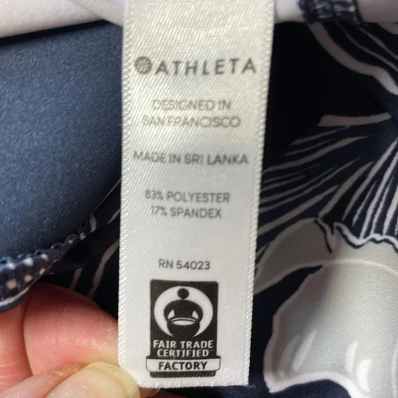 athleta blue floral sonic cropped high wasted leggings size extra small - Picture 7 of 8